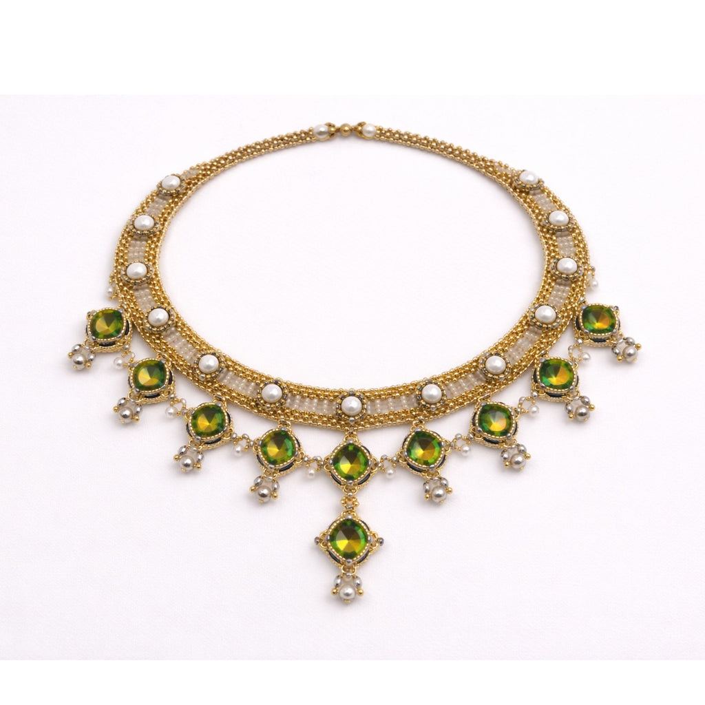 Emerald Radiance - Hand-Woven Statement Necklace