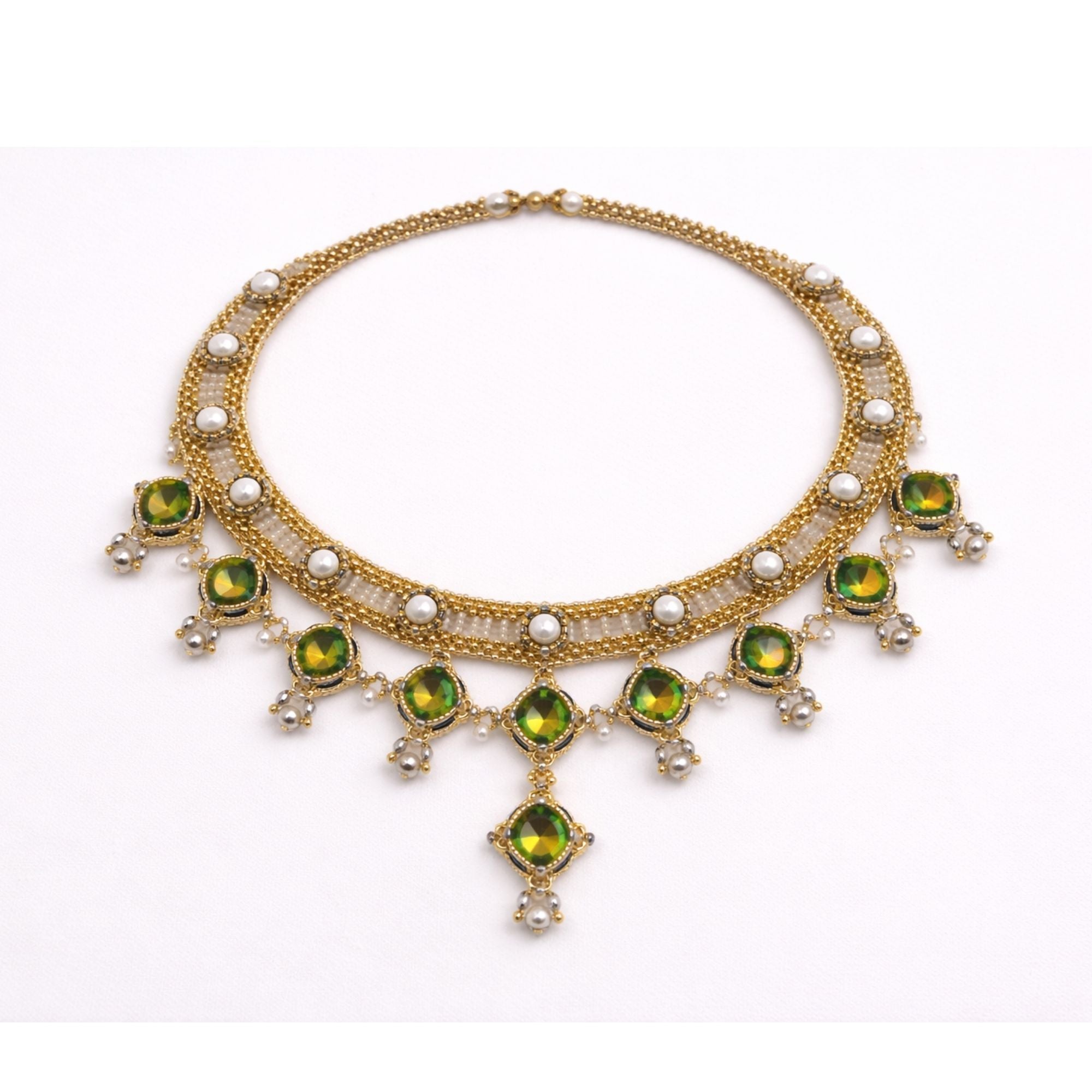 Emerald Radiance - Hand-Woven Statement Necklace