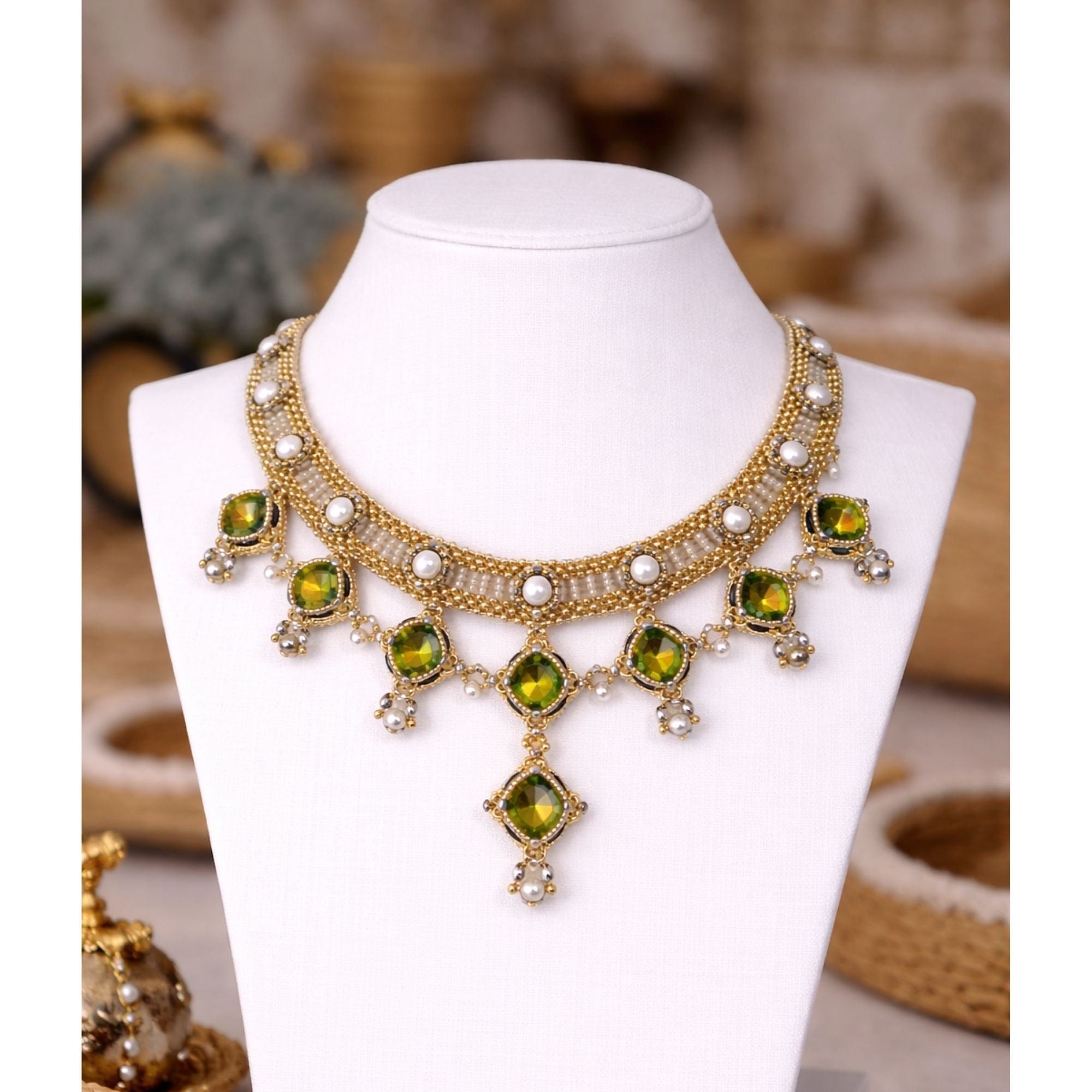 Emerald Radiance - Hand-Woven Statement Necklace