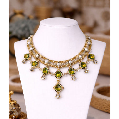Emerald Radiance - Hand-Woven Statement Necklace